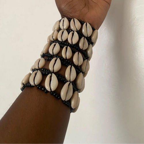 5 Cowrie Shell Black beaded Bracelets